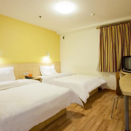 7Days Inn Guiyang Posts And Telecommunications Building Luaran gambar